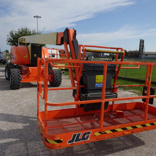 JLG 800 AJ