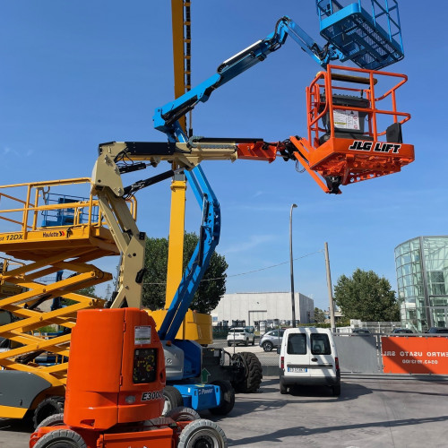 JLG E300AJP