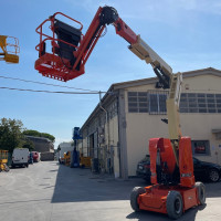 JLG E300AJP - 1