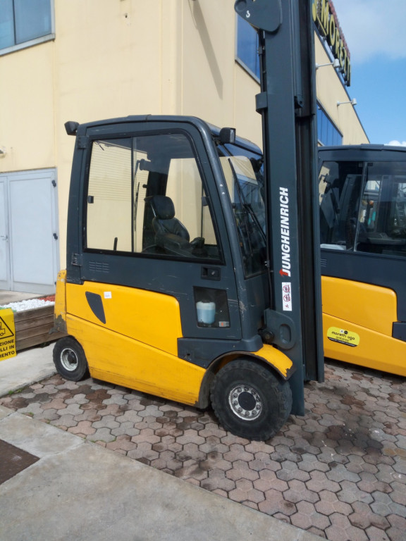 Jungheinrich EFG425 - Jungheinrich - Cod. CFEL-11168 - Carrello ...