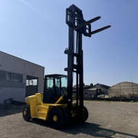 Hyster H12XM-6 - 6