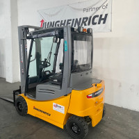 Jungheinrich EFG 320 - 3