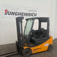 Jungheinrich EFG 320 - 2